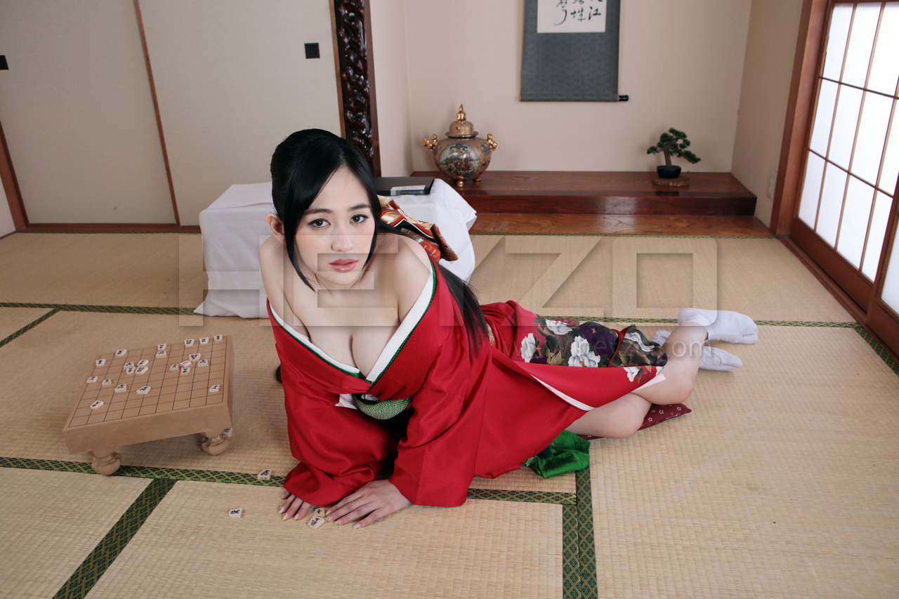 Hiyori Kojima Pretty Shogi Player with Big Tits - HEYZO